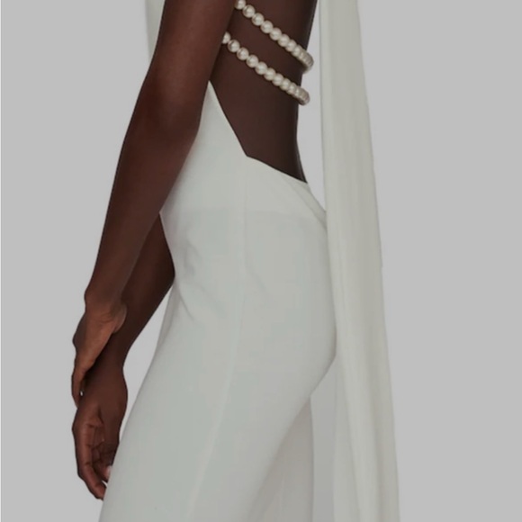 Chic Backless White Dress with Pearl Straps - Picture 4 of 16